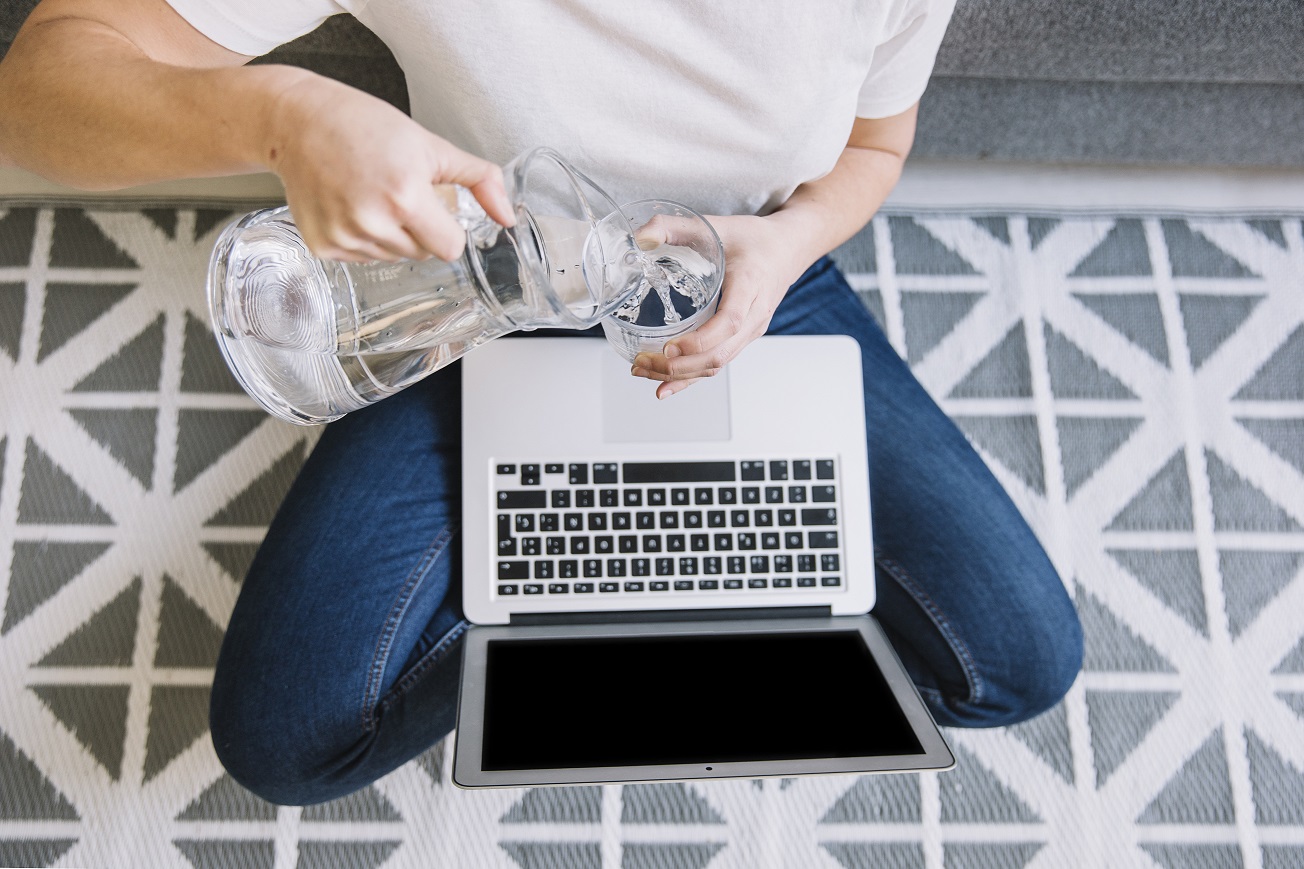 Hogyan szárítsuk meg a kiömlött laptopot?